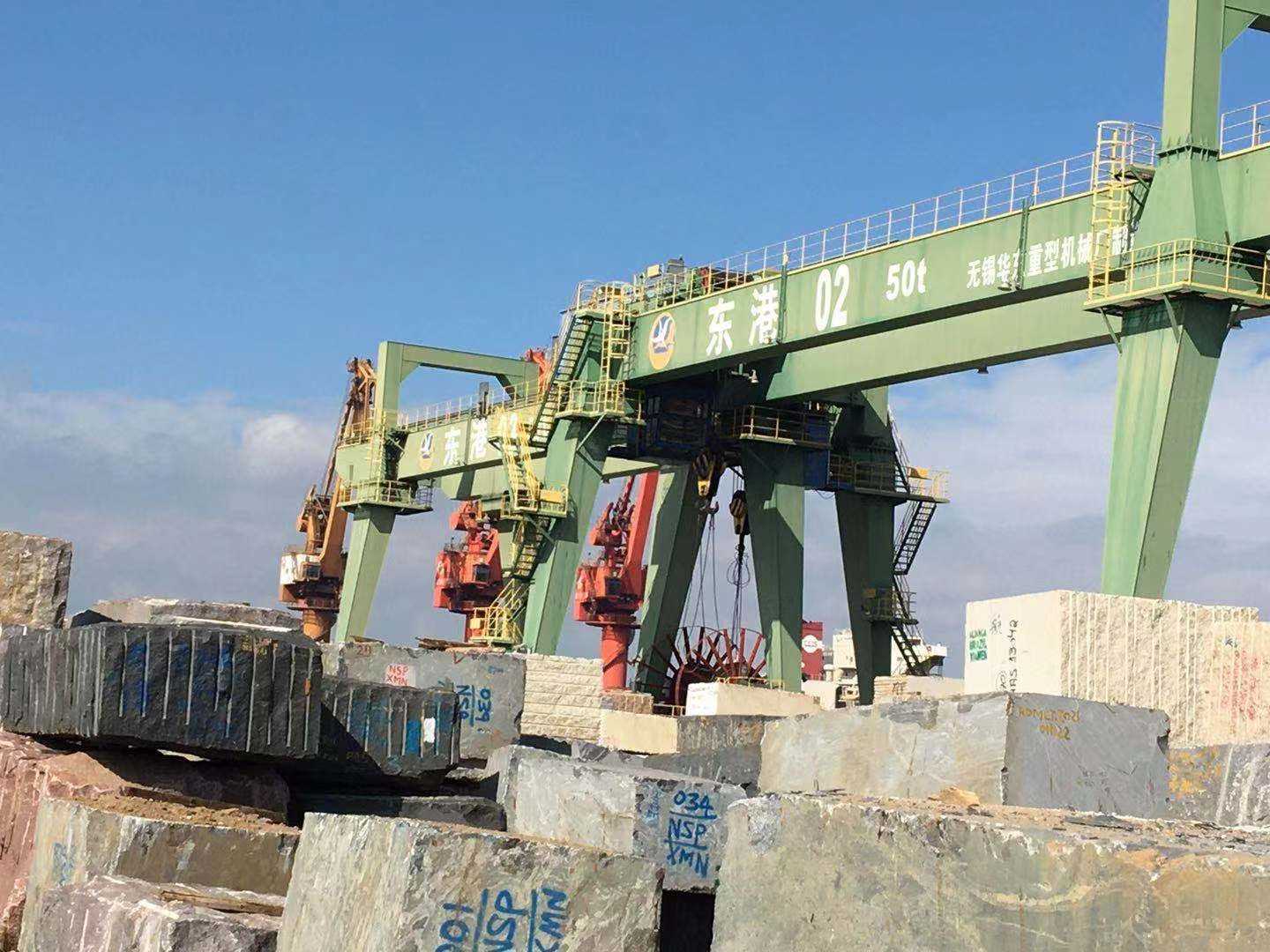 上海中绳公司正在厦门港集团进行港机用钢丝绳技术服务